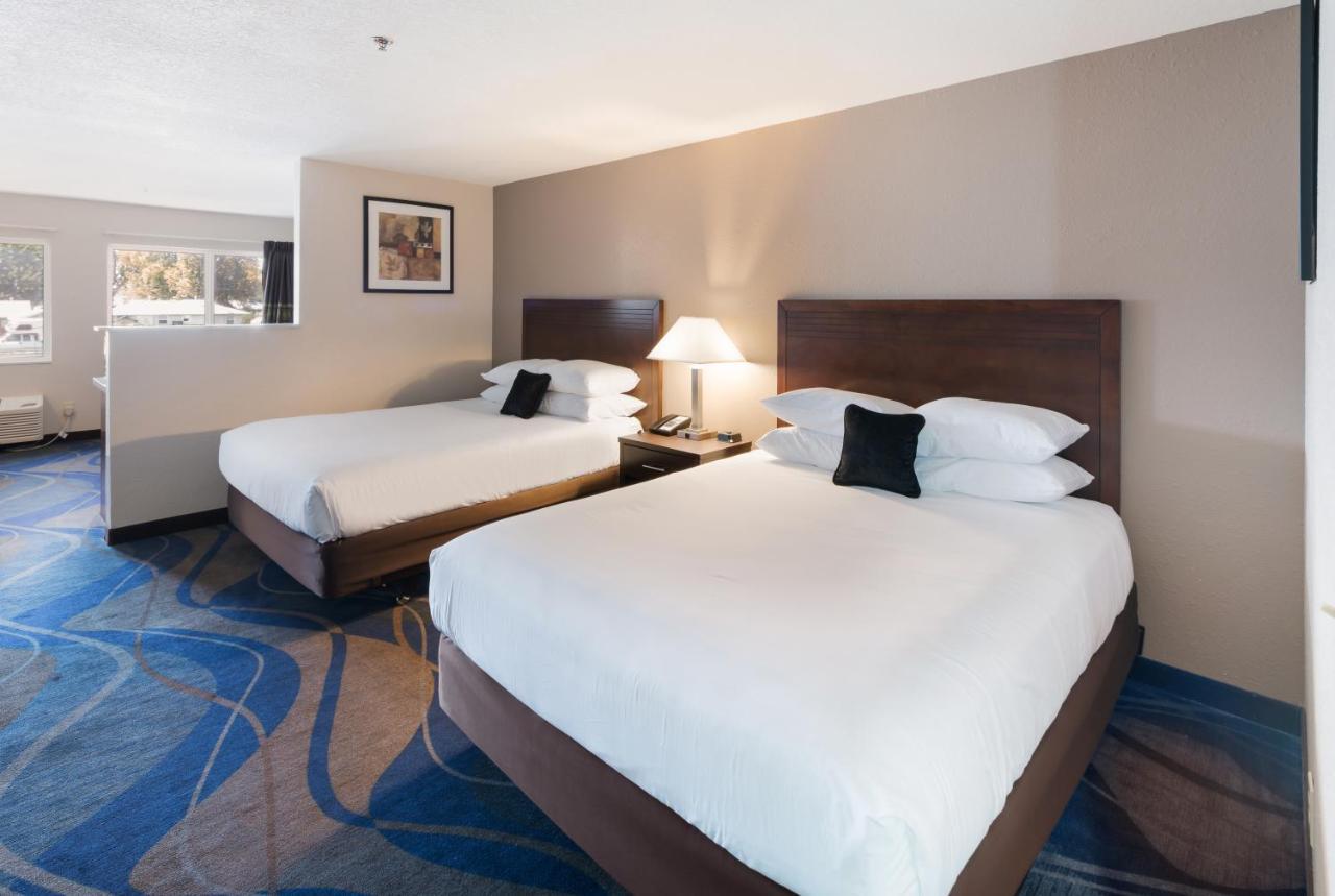 Red Lion Inn & Suites Kennewick Tri-Cities Eksteriør billede