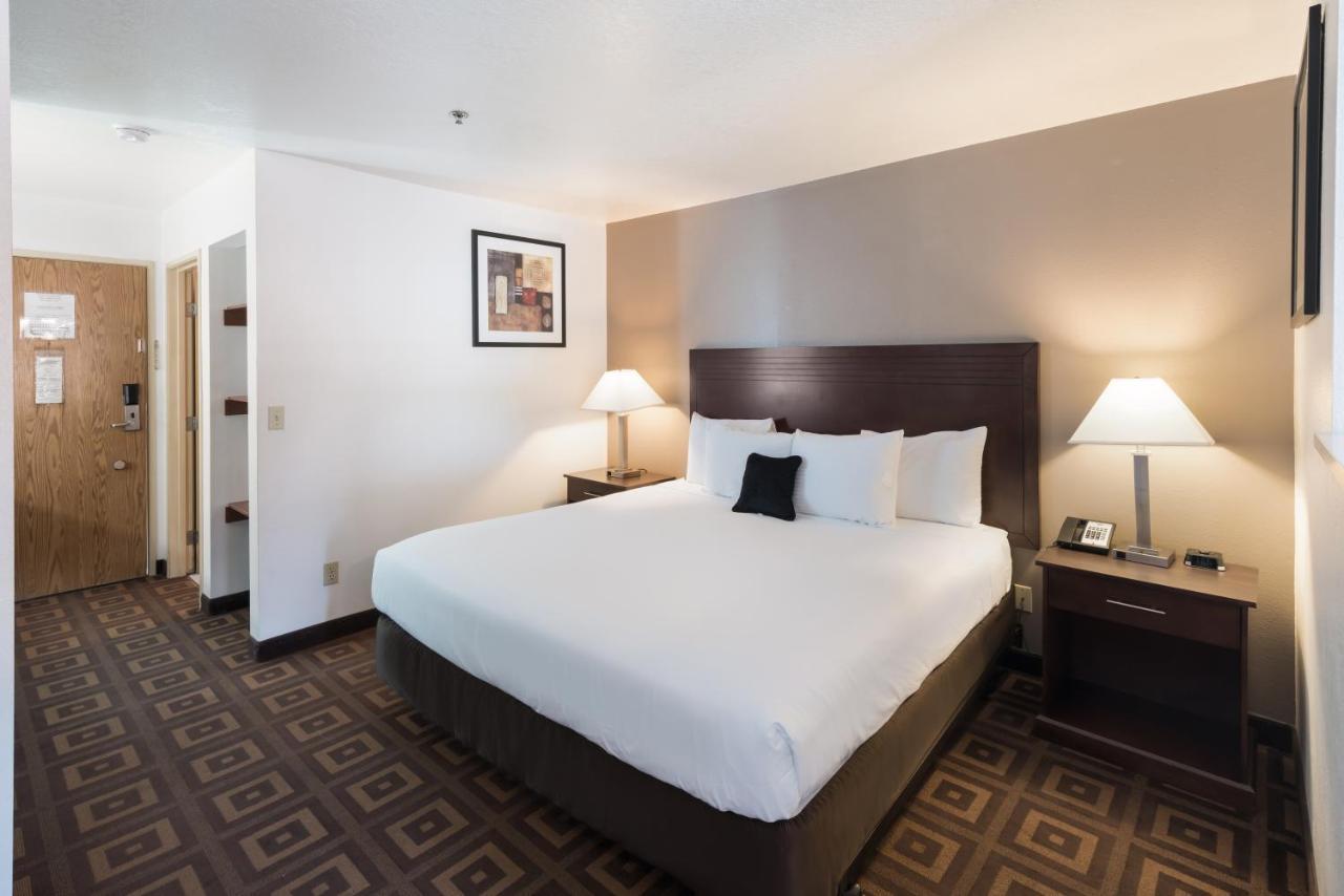 Red Lion Inn & Suites Kennewick Tri-Cities Eksteriør billede