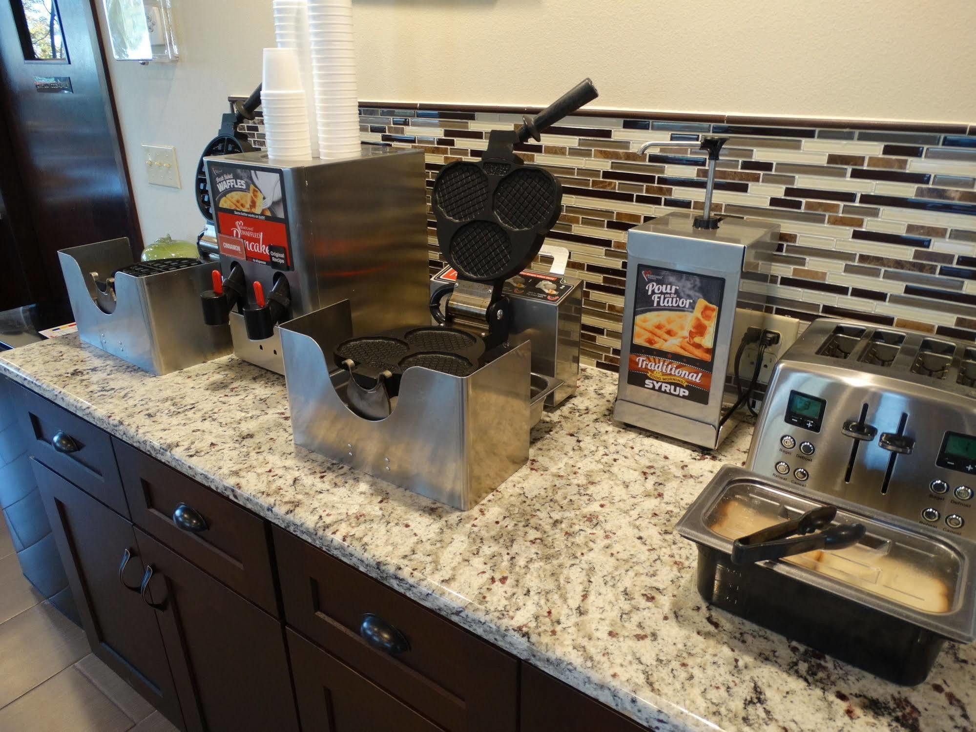 Red Lion Inn & Suites Kennewick Tri-Cities Eksteriør billede